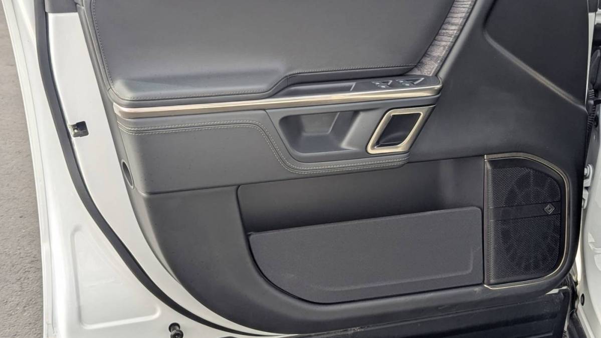 2023 Rivian R1T - Images - 11