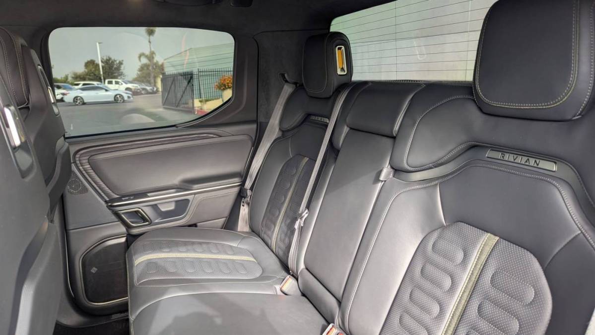 2023 Rivian R1T - Images - 24