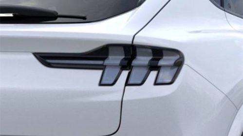 2025 Ford Mustang Mach E 3FMTK3SU2SMA03230