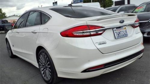 2017 Ford Fusion Energi - Images - 3