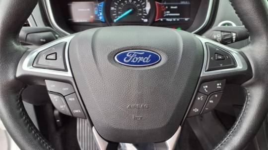 2017 Ford Fusion Energi - Images - 12