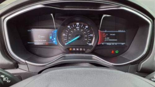 2017 Ford Fusion Energi - Images - 14