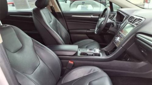 2017 Ford Fusion Energi - Images - 26