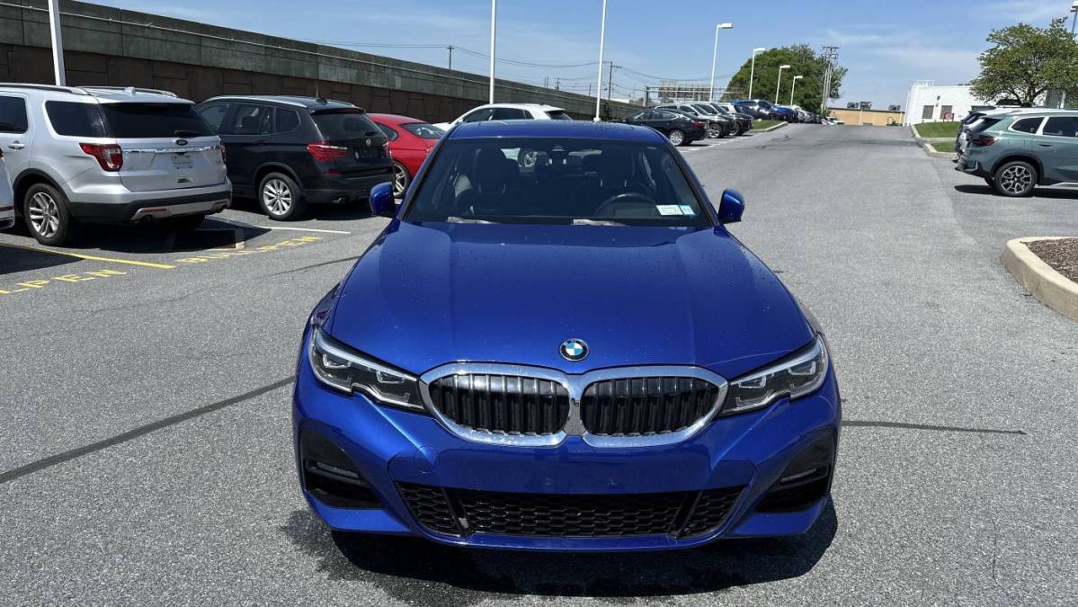 2021 BMW 3 Series - Images - 8