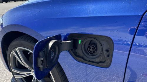 2021 BMW 3 Series - Images - 10