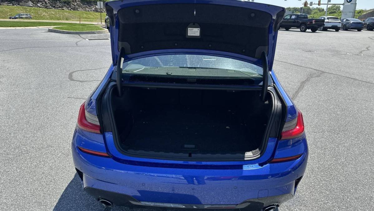 2021 BMW 3 Series - Images - 11