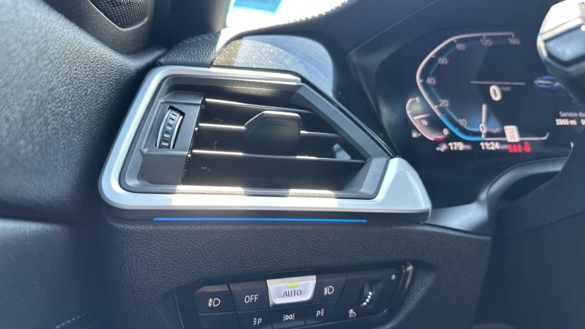 2021 BMW 3 Series - Images - 19