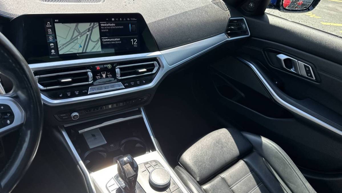 2021 BMW 3 Series - Images - 21