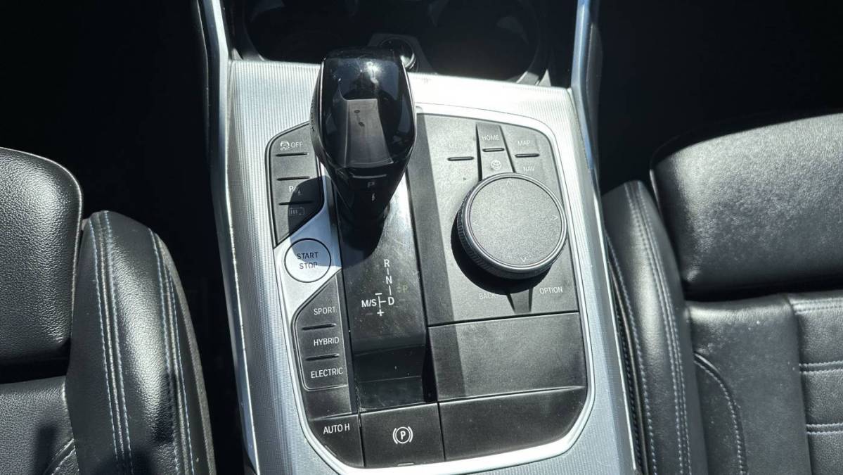 2021 BMW 3 Series - Images - 22