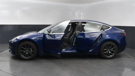 2018 Tesla Model 3 5YJ3E1EA0JF016966