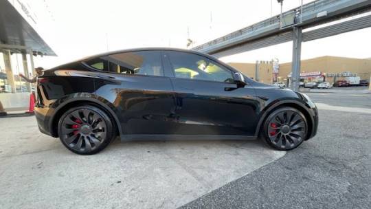 2023 Tesla Model Y 7SAYGDEF0PF582716