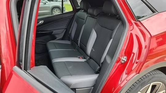 2023 Volkswagen ID.4 1V2VMPE83PC024124