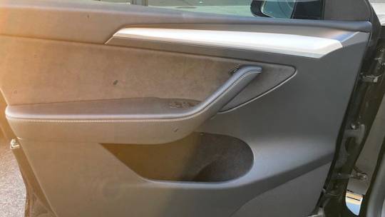 2023 Tesla Model Y 7SAYGDEF0PF582716