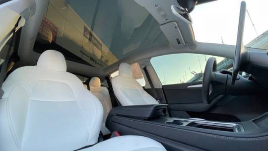 2023 Tesla Model Y 7SAYGDEF0PF582716