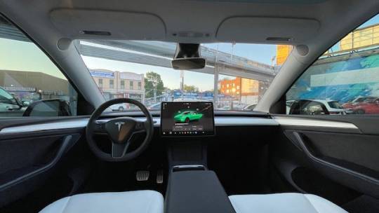 2023 Tesla Model Y 7SAYGDEF0PF582716