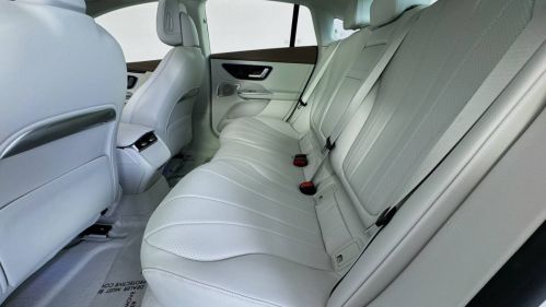2024 Mercedes EQE Sedan W1KEG2BB5RF060674