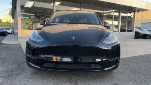 2023 Tesla Model Y 7SAYGDEF0PF582716