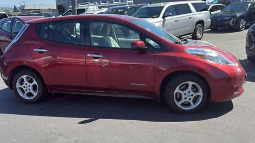 2014 Nissan LEAF - Images - 3