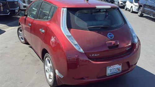 2014 Nissan LEAF - Images - 4
