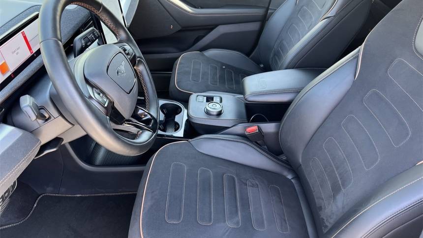 2021 Ford Mustang Mach E - Images - 18
