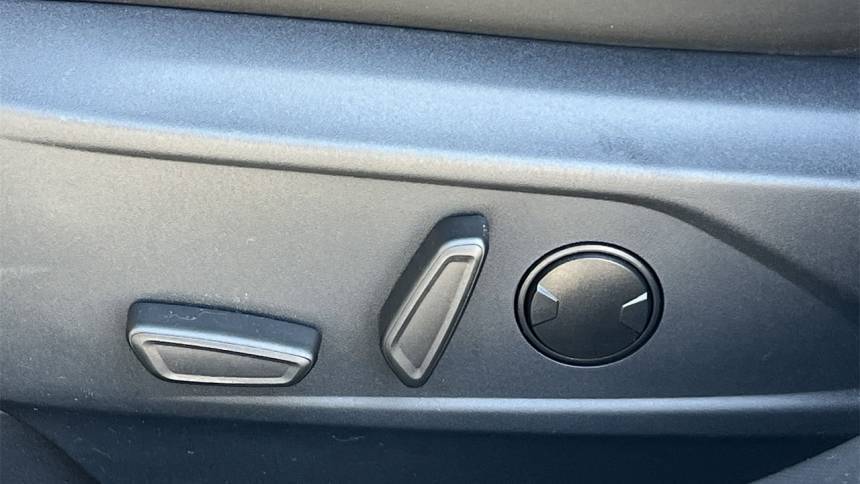 2021 Ford Mustang Mach E - Images - 19