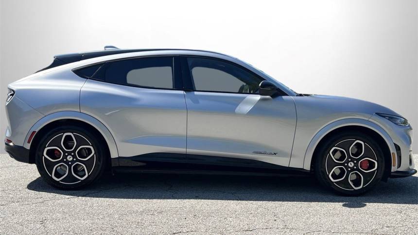 2021 Ford Mustang Mach E - Images - 30