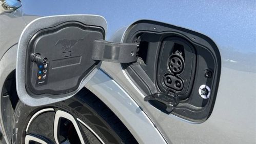 2021 Ford Mustang Mach E - Images - 37