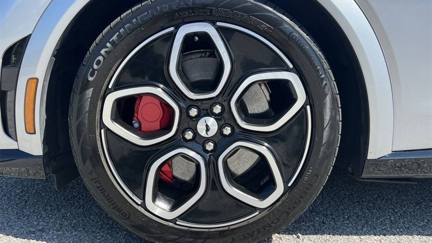 2021 Ford Mustang Mach E - Images - 38