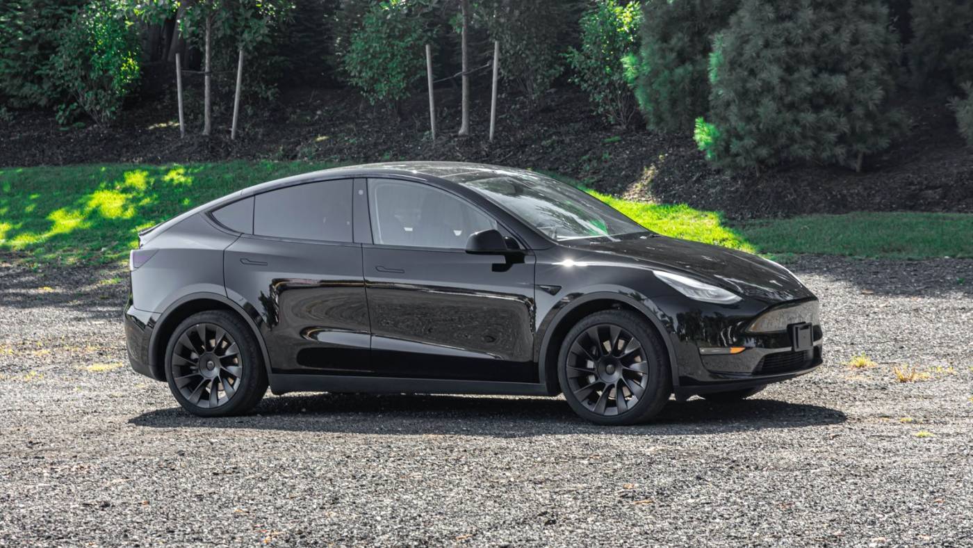 2021 Tesla Model Y 5YJYGDEE5MF253848