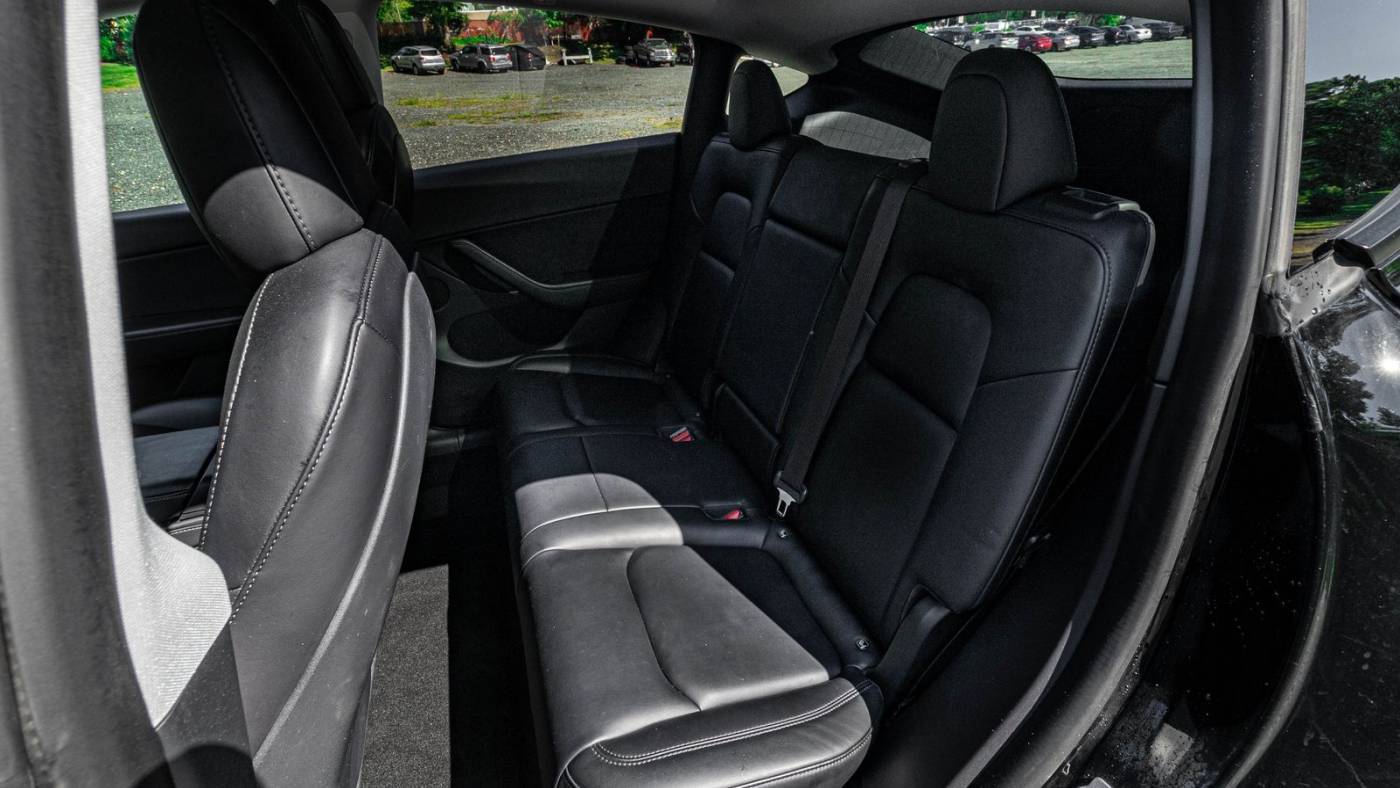 2021 Tesla Model Y 5YJYGDEE5MF253848