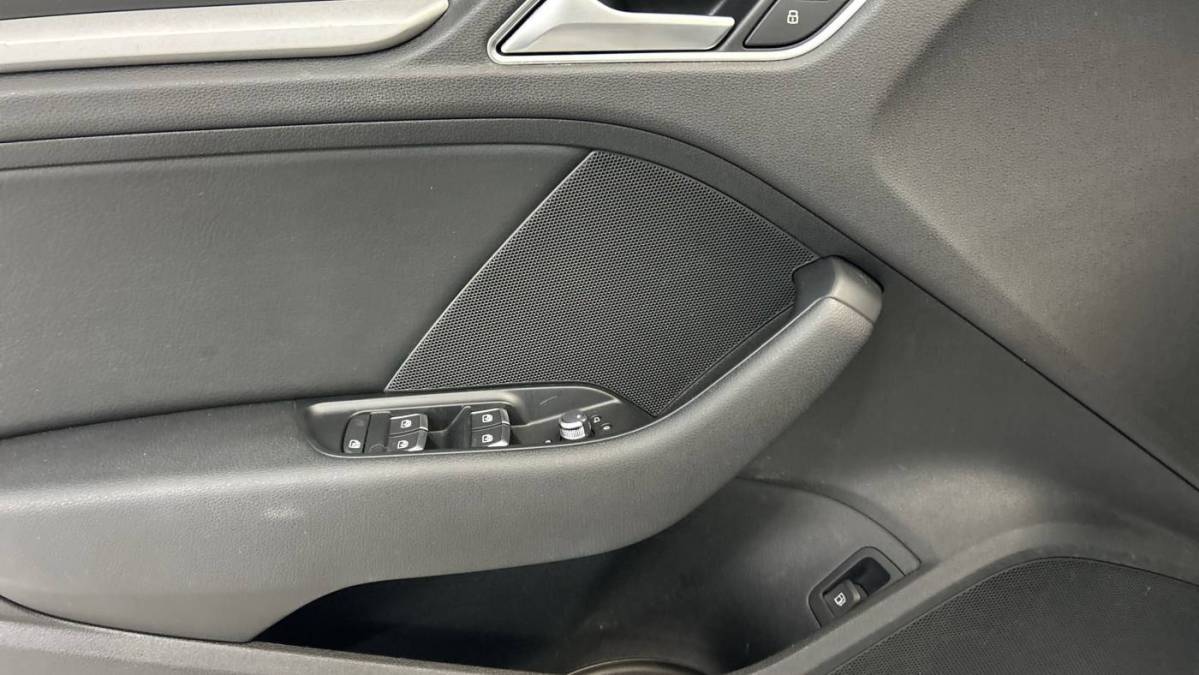 2017 Audi A3 Sportback e-tron - Images - 4