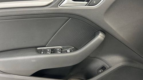 2017 Audi A3 Sportback e-tron - Images - 4