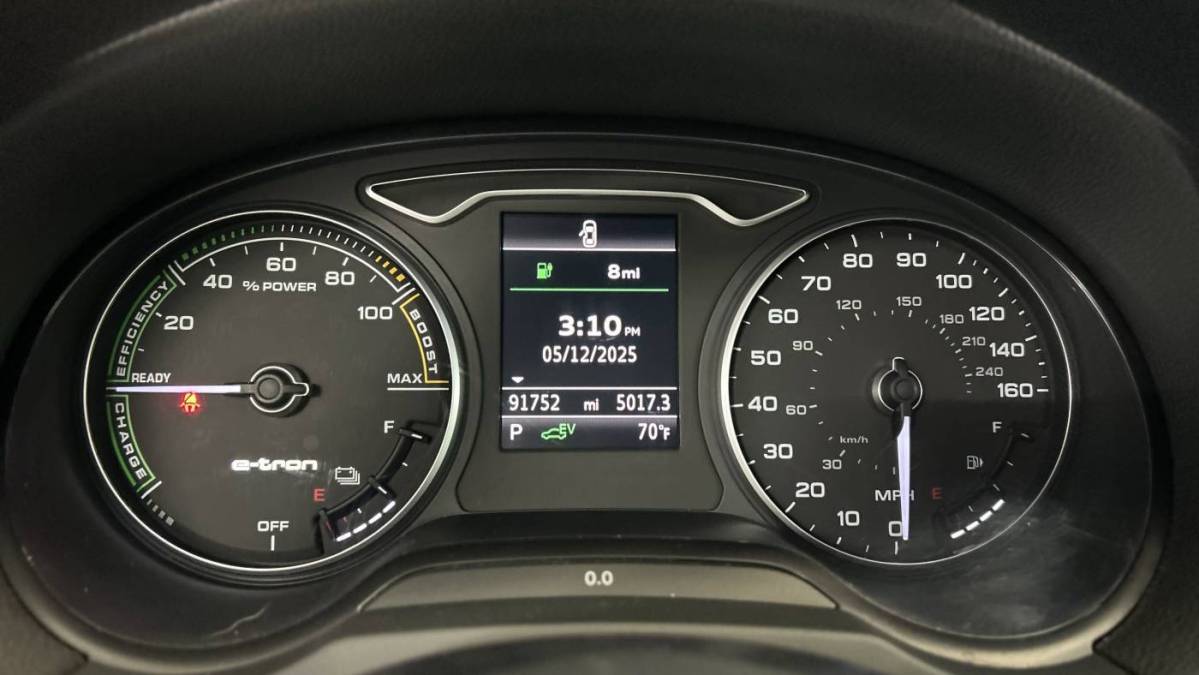 2017 Audi A3 Sportback e-tron - Images - 11