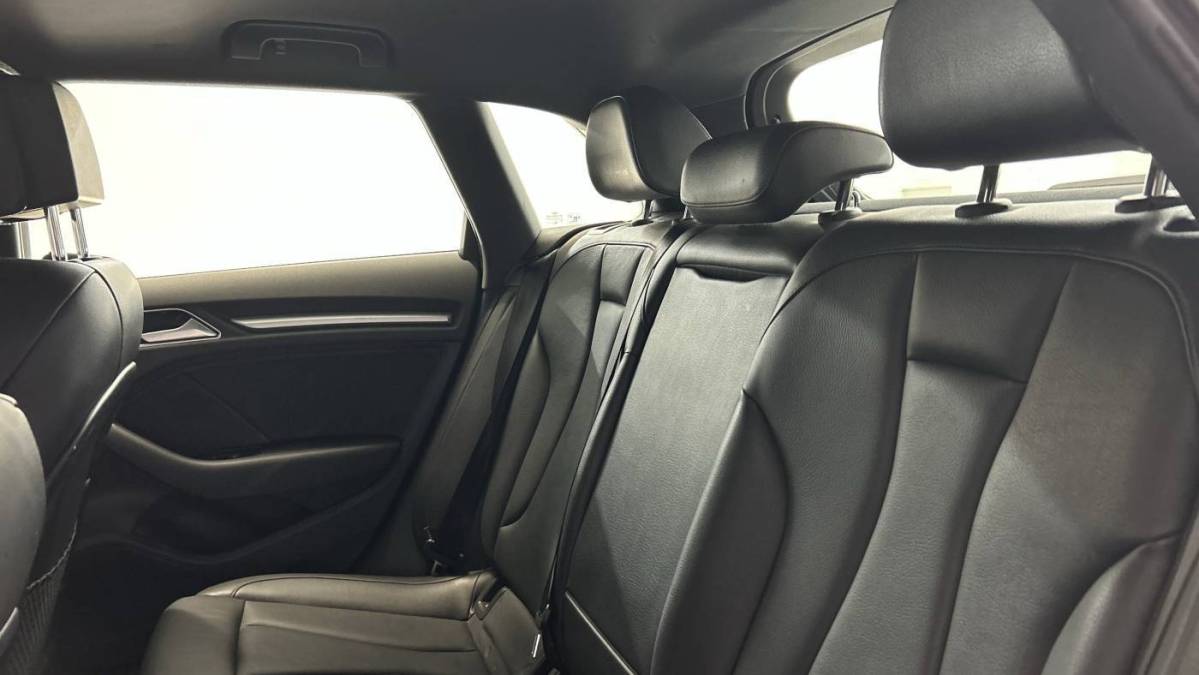 2017 Audi A3 Sportback e-tron - Images - 21