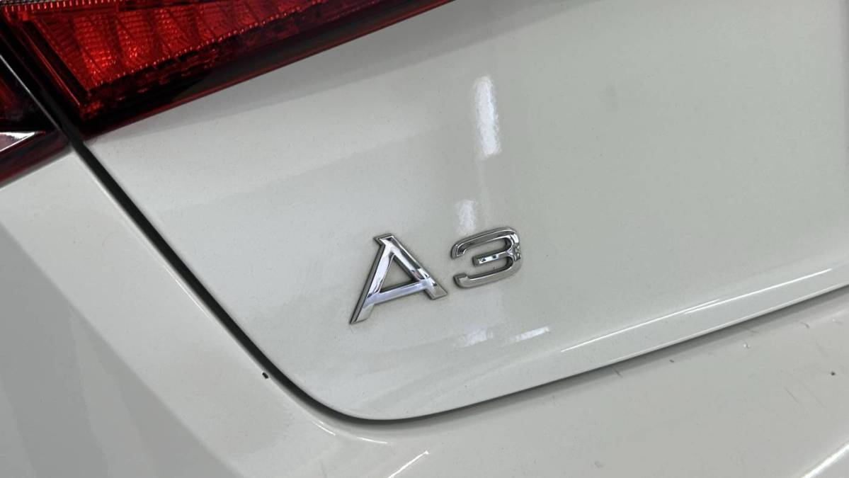 2017 Audi A3 Sportback e-tron - Images - 29