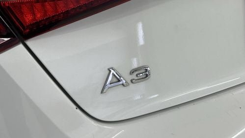 2017 Audi A3 Sportback e-tron - Images - 29
