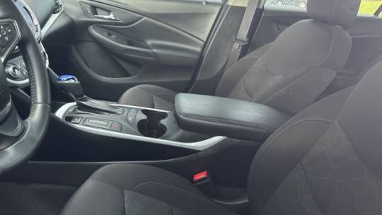 2017 Chevrolet VOLT - Images - 5