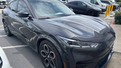 2021 Ford Mustang Mach E - Images - 4