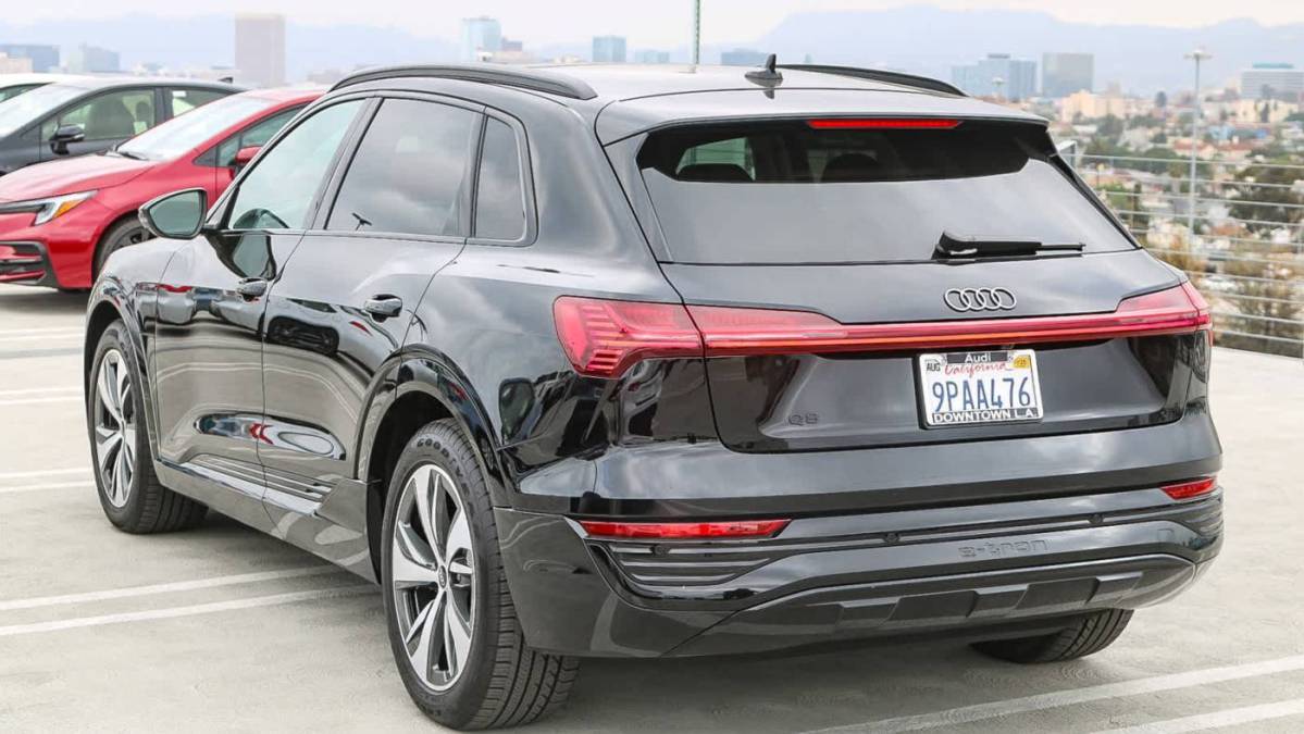 2024 Audi Q8 e-tron - Images - 8