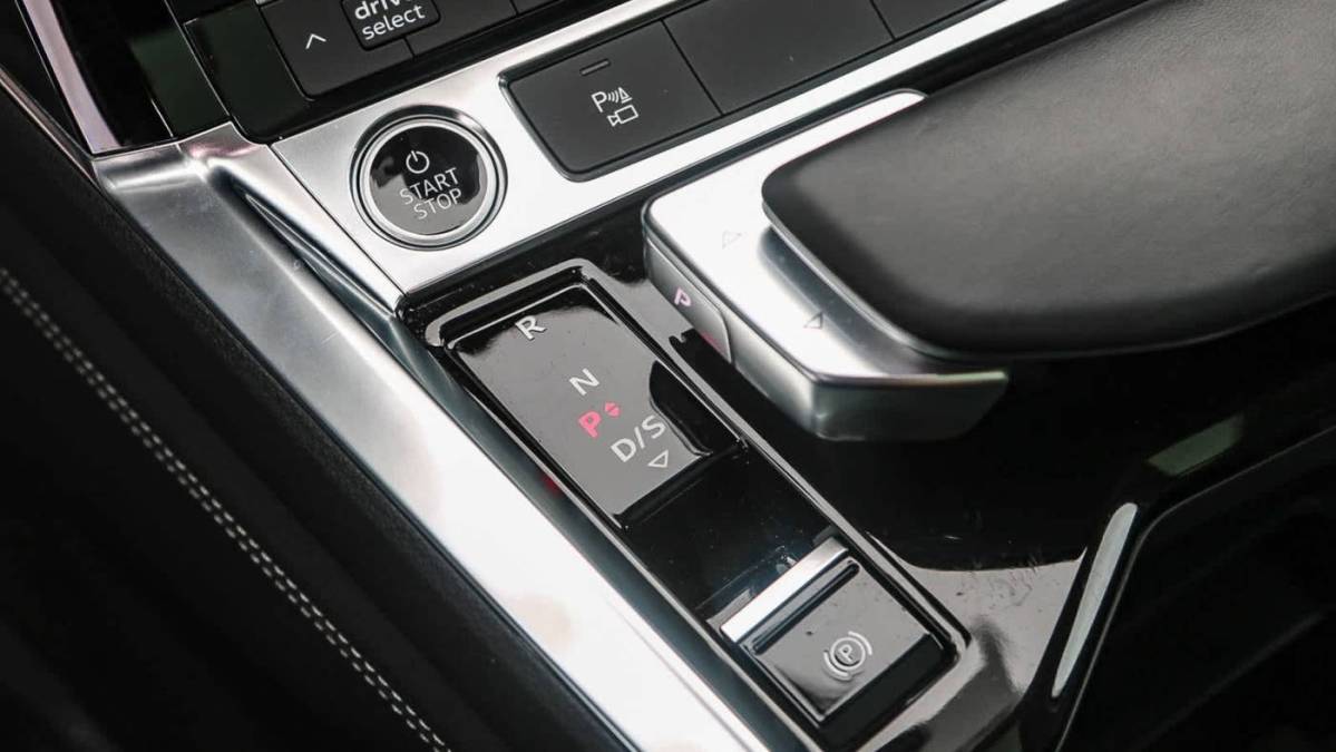 2024 Audi Q8 e-tron - Images - 21