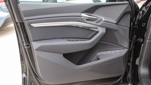 2024 Audi Q8 e-tron - Images - 23