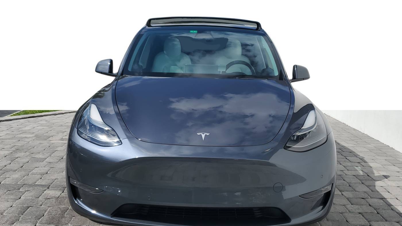 2022 Tesla Model Y 7SAYGDEF8NF449974