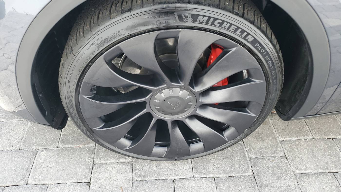 2022 Tesla Model Y 7SAYGDEF8NF449974