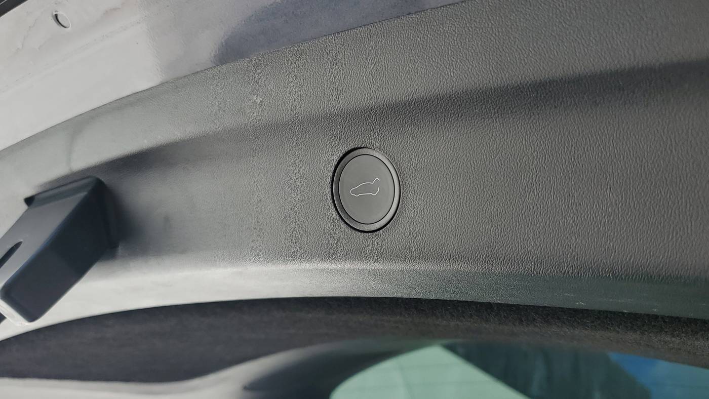 2022 Tesla Model Y 7SAYGDEF8NF449974