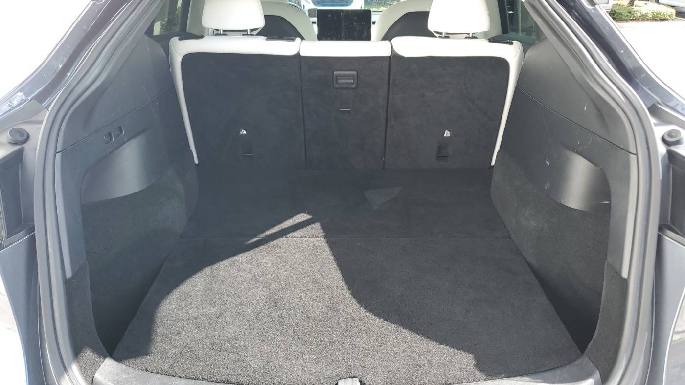 2022 Tesla Model Y 7SAYGDEF8NF449974