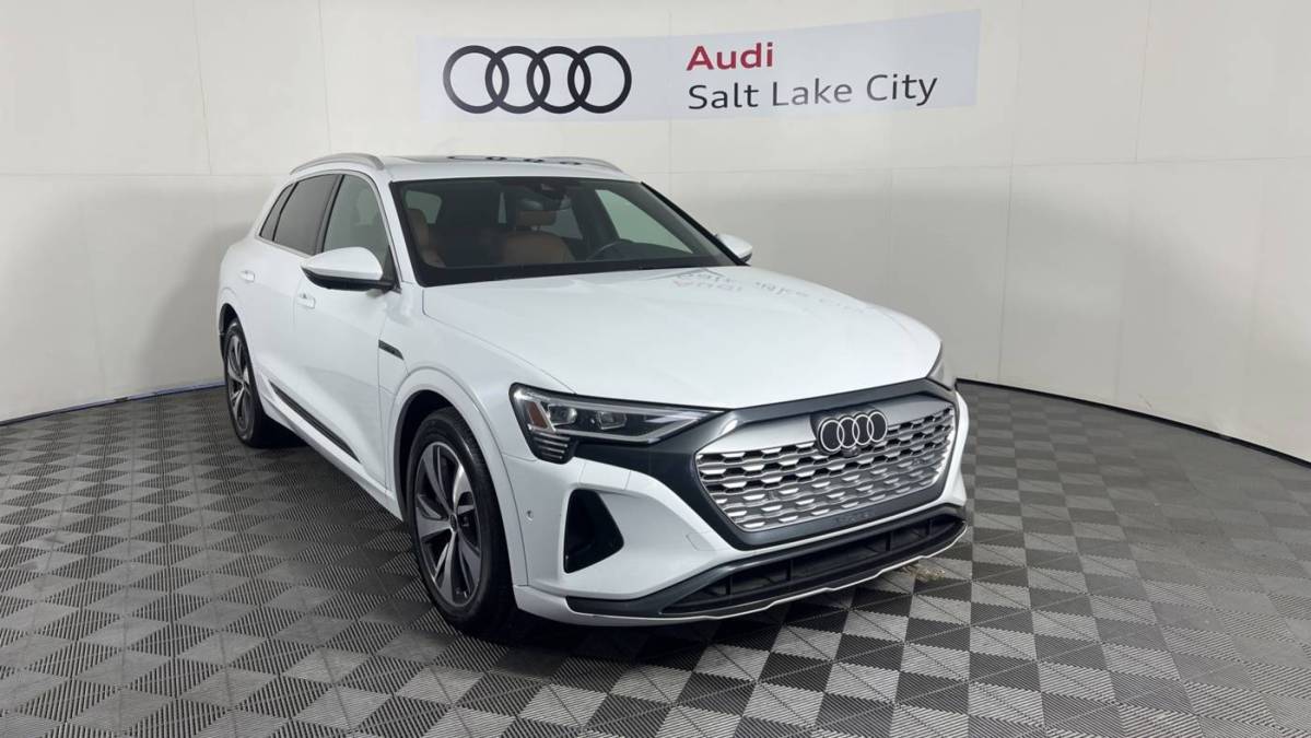2024 Audi Q8 e-tron - Images - 1