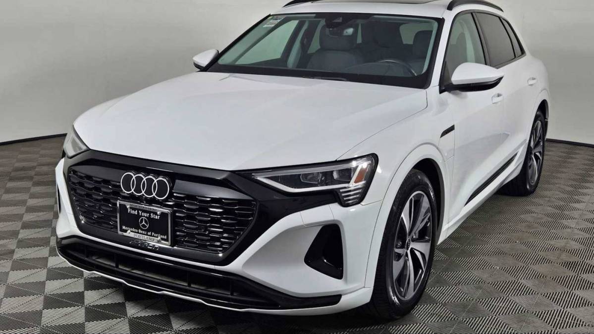 2024 Audi Q8 e-tron - Images - 1