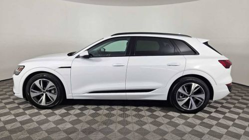 2024 Audi Q8 e-tron - Images - 2