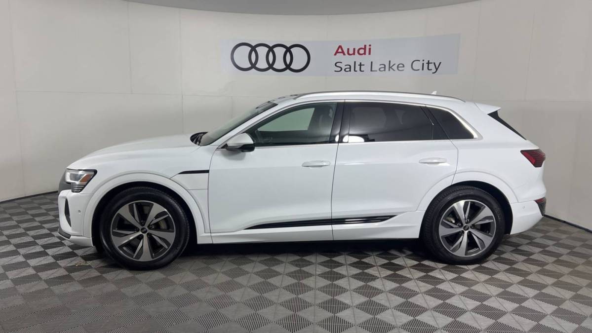 2024 Audi Q8 e-tron - Images - 4