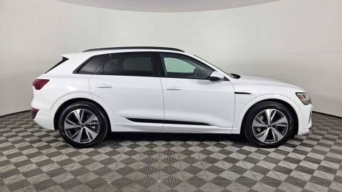 2024 Audi Q8 e-tron - Images - 6